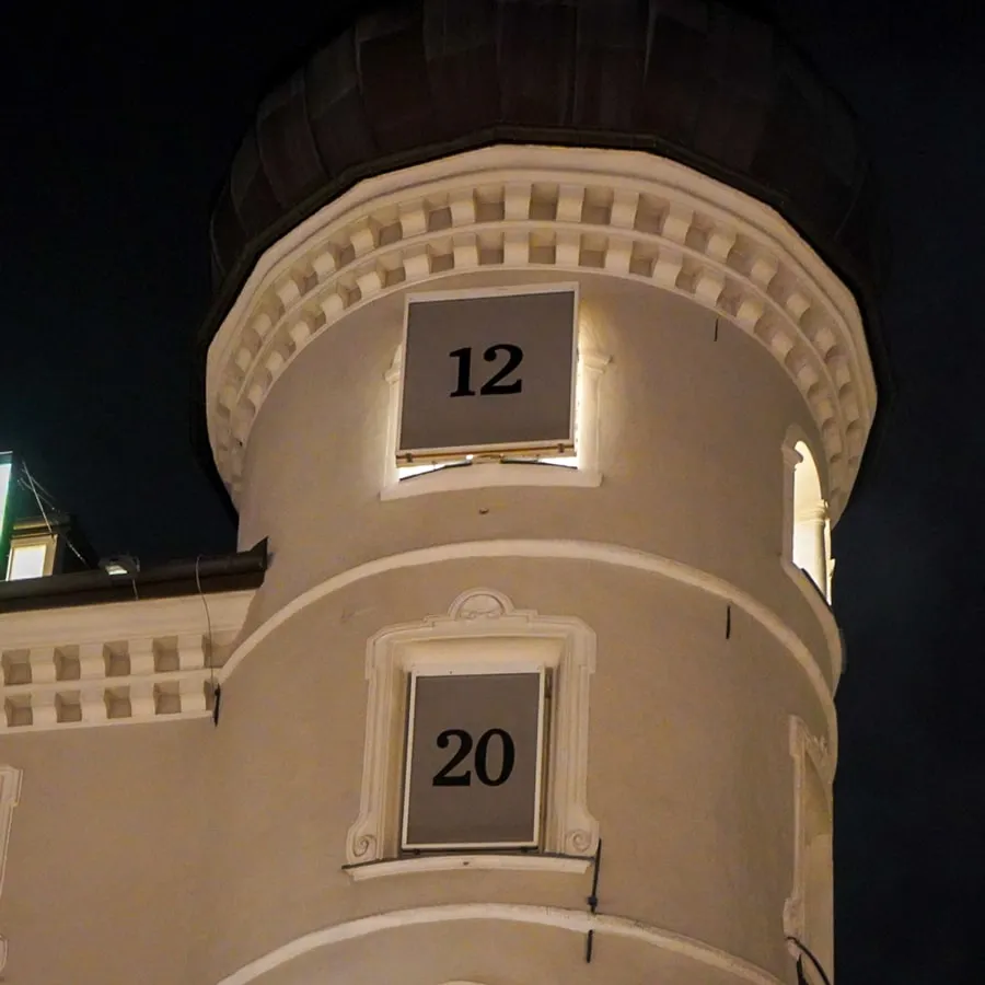 Öffnung von Fenster Nr. 12
