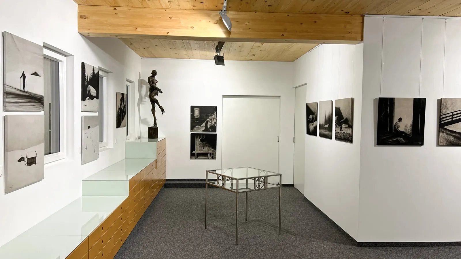Kohlegemälde in der Galerie Kunstraum Hopfgarten